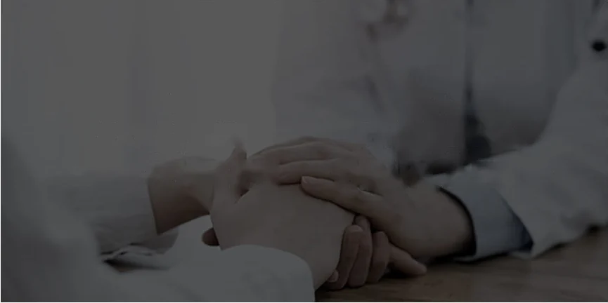 ทีมแพทย์ U&U จับมือคนไข้